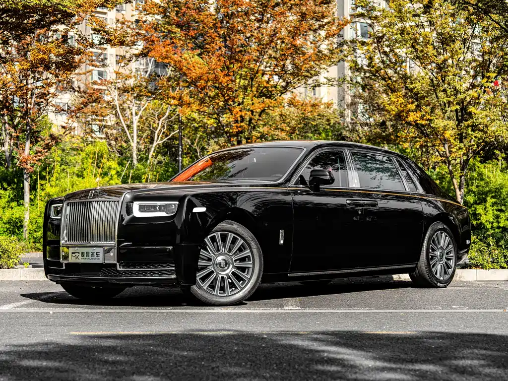 ROLLS-ROYCE PHANTOM