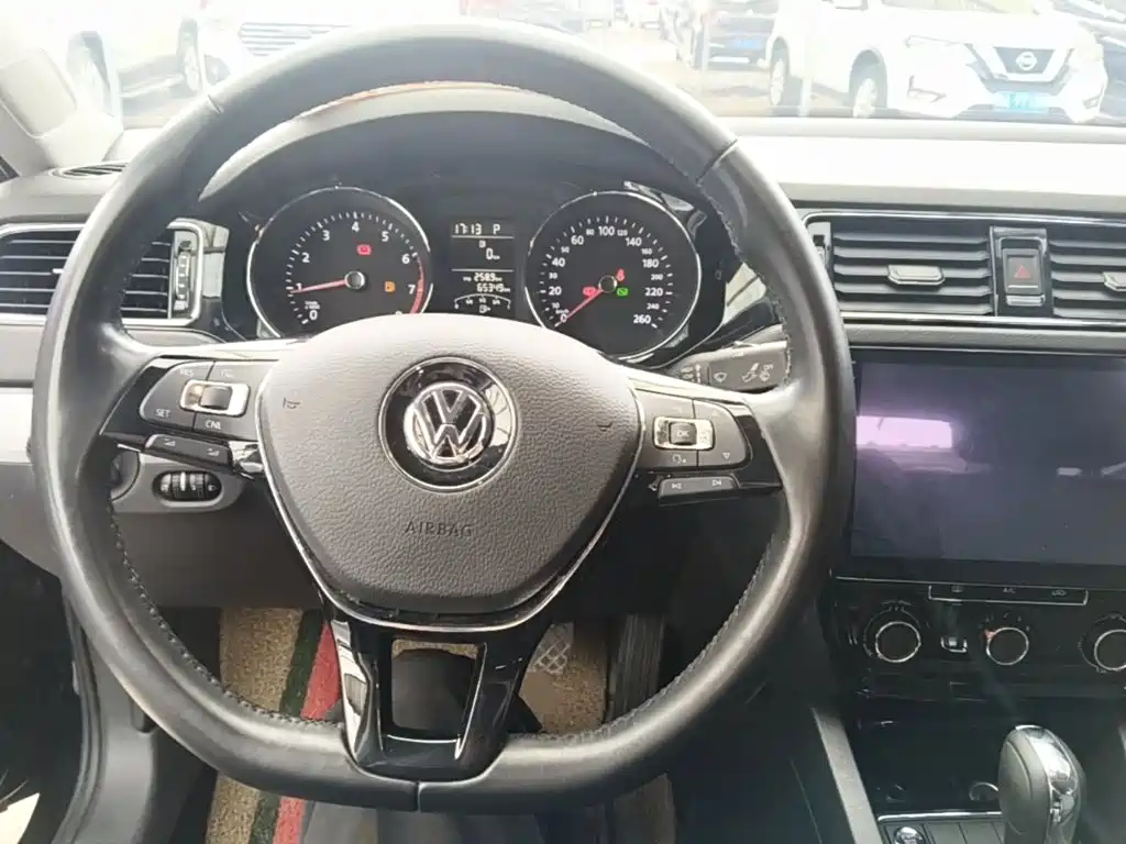 Volkswagen Sagitar — миниатюра 11