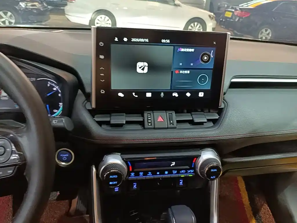 Toyota Wildlander New Energy — миниатюра 13