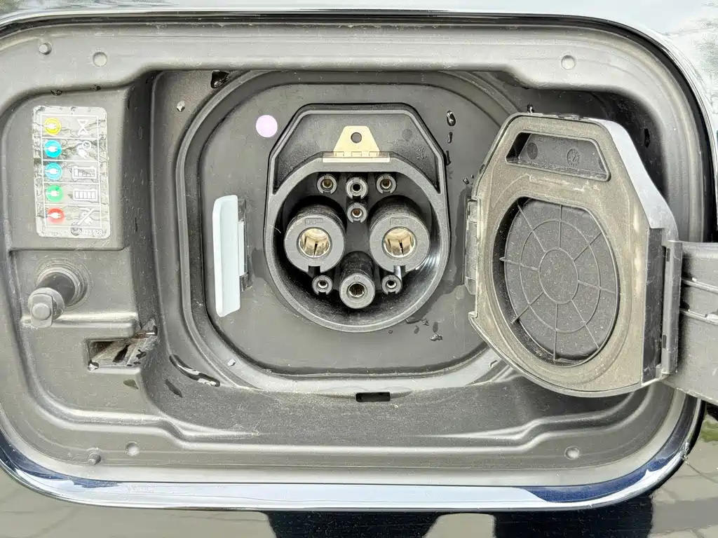 BMW iX3 — миниатюра 24