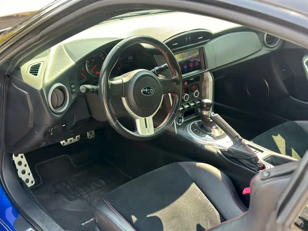 Subaru BRZ — миниатюра 5