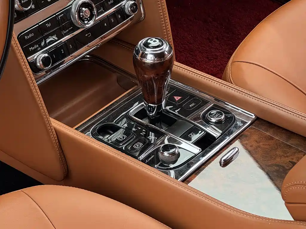 Bentley Mulsanne 6.8T Luxury Edition, фото 16