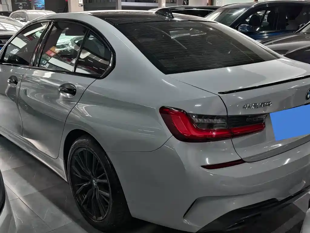 BMW 3 Series — миниатюра 12