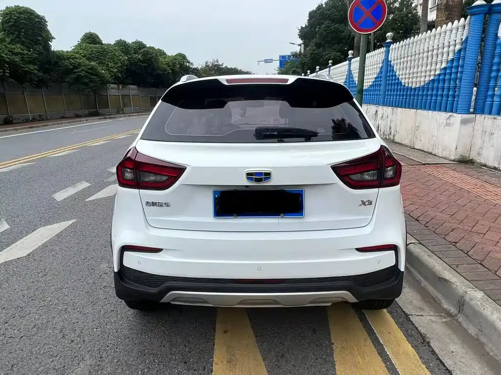 Geely Vision X3 — миниатюра 8