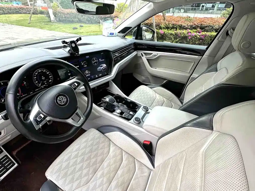 Volkswagen Touareg 2019 3.0TSI VI