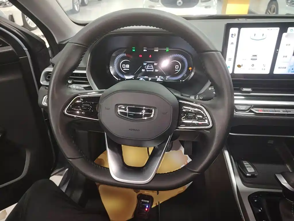 Geely Emgrand — миниатюра 11