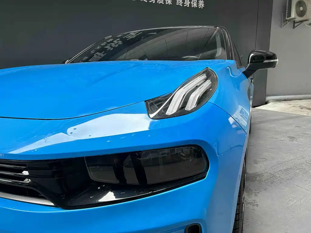 Lynk & Co 03 — миниатюра 5