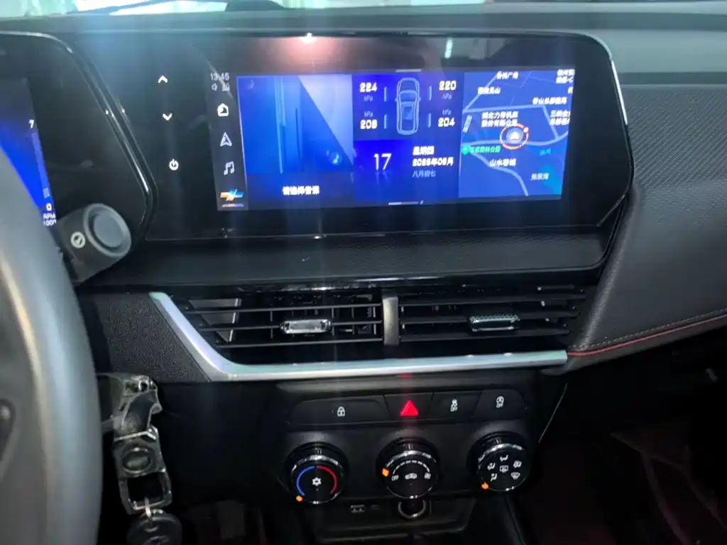 Chevrolet Trax — миниатюра 13