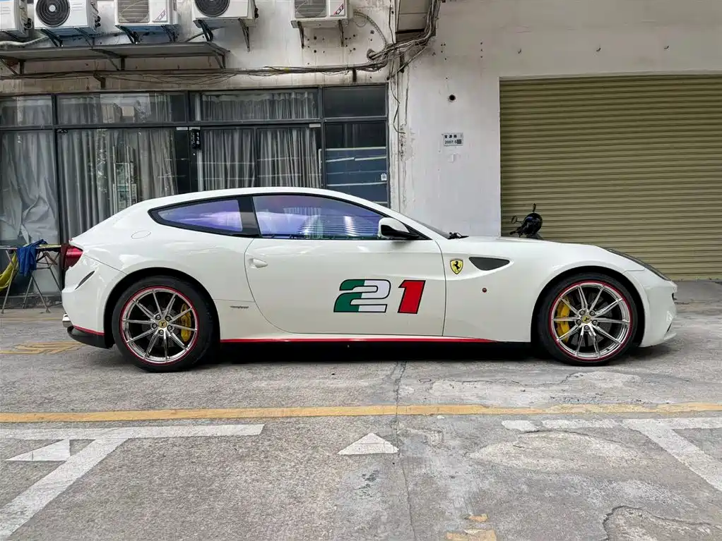 Ferrari FF 2012 6.3L V12