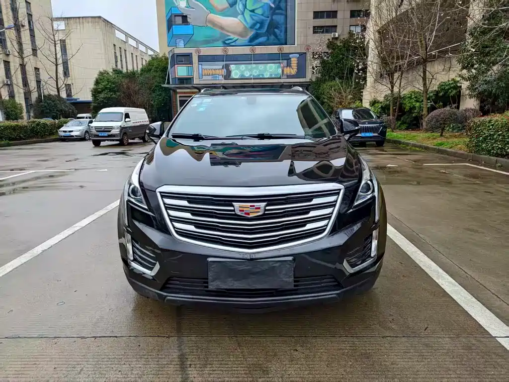 CADILLAC XT5