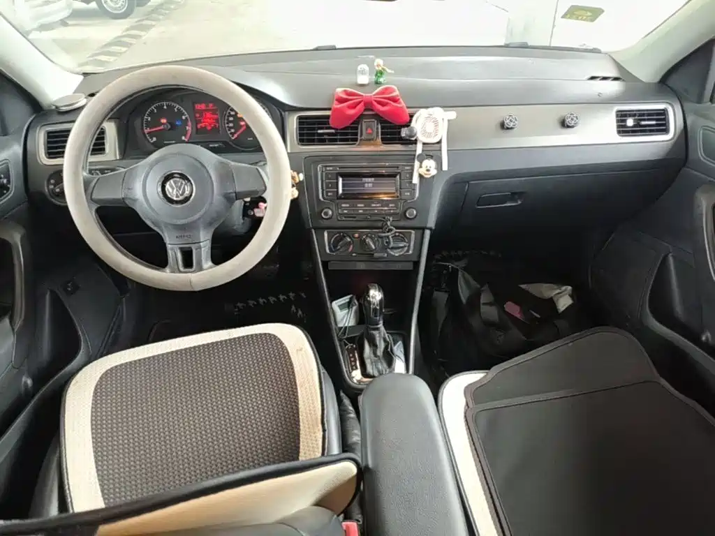 Volkswagen Santana — миниатюра 10