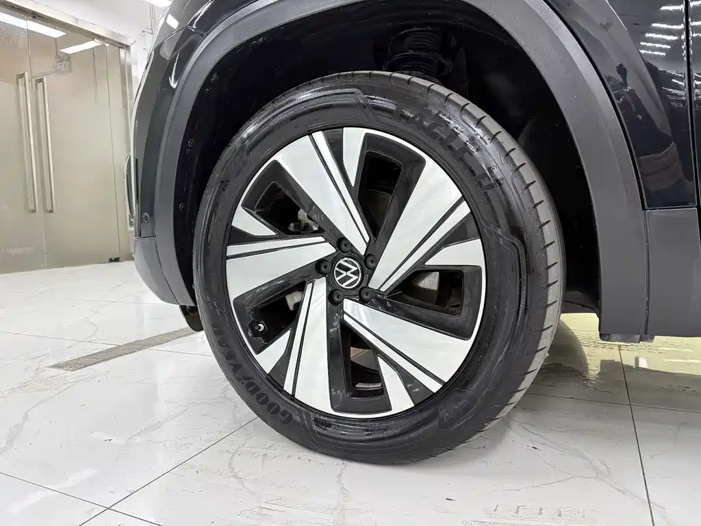 Volkswagen Teramont — миниатюра 7