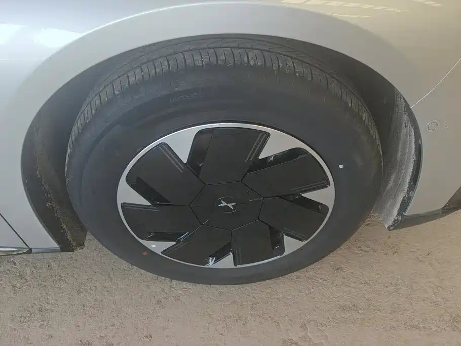 Xpeng P7 + 2024 Max