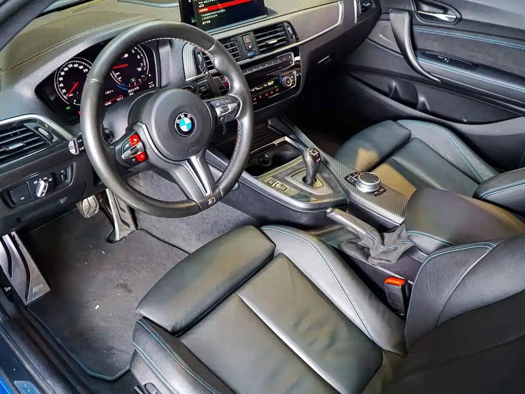 BMW M2 — миниатюра 8