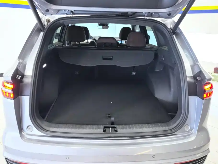Geely Xingyue L — миниатюра 4