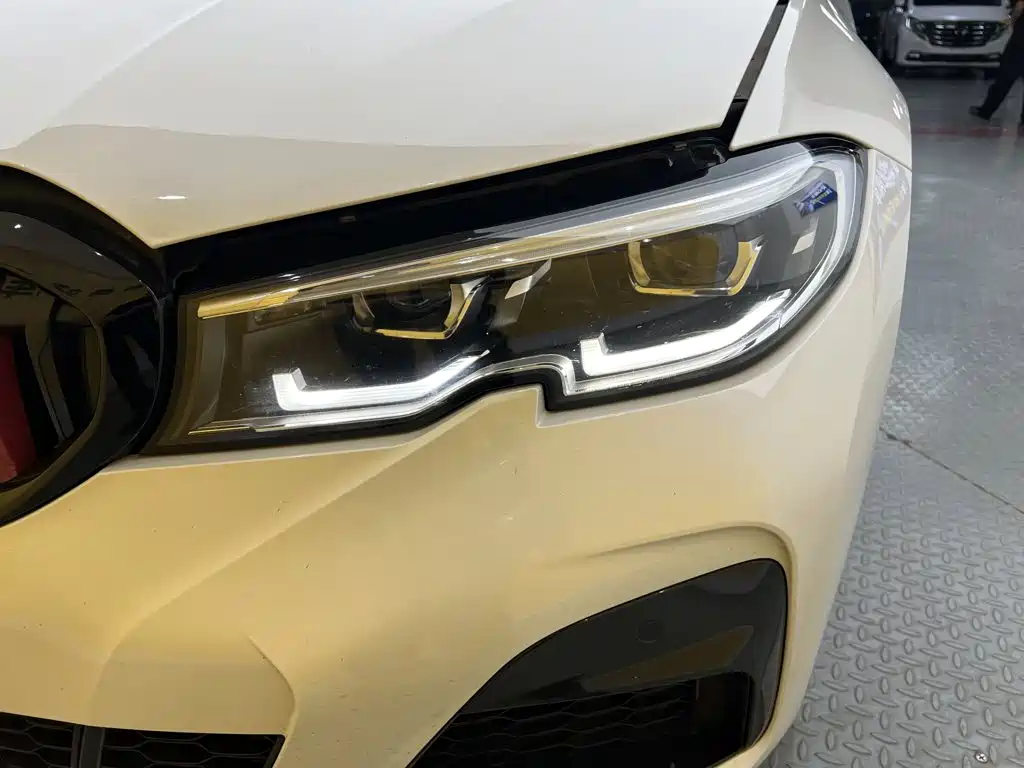 BMW 3 Series — миниатюра 8