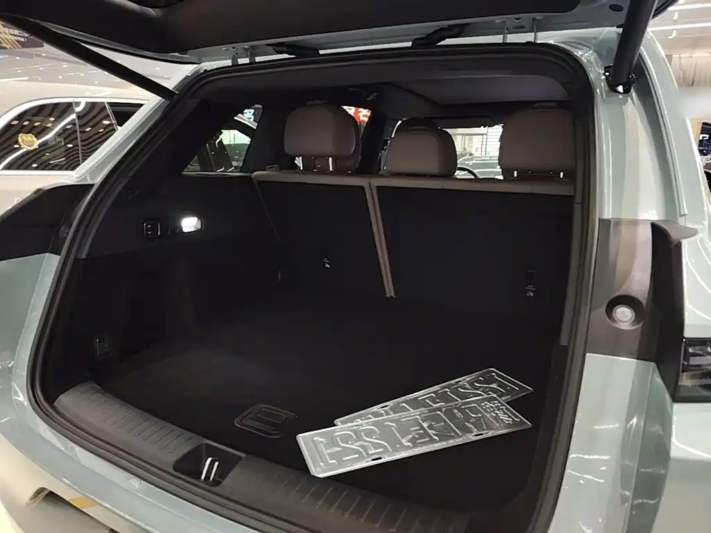 Li Auto Li L6 — миниатюра 19