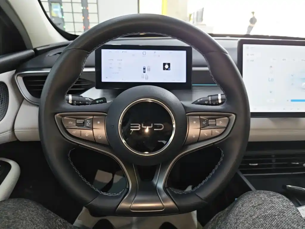 BYD Seal 05 DM-i — миниатюра 11
