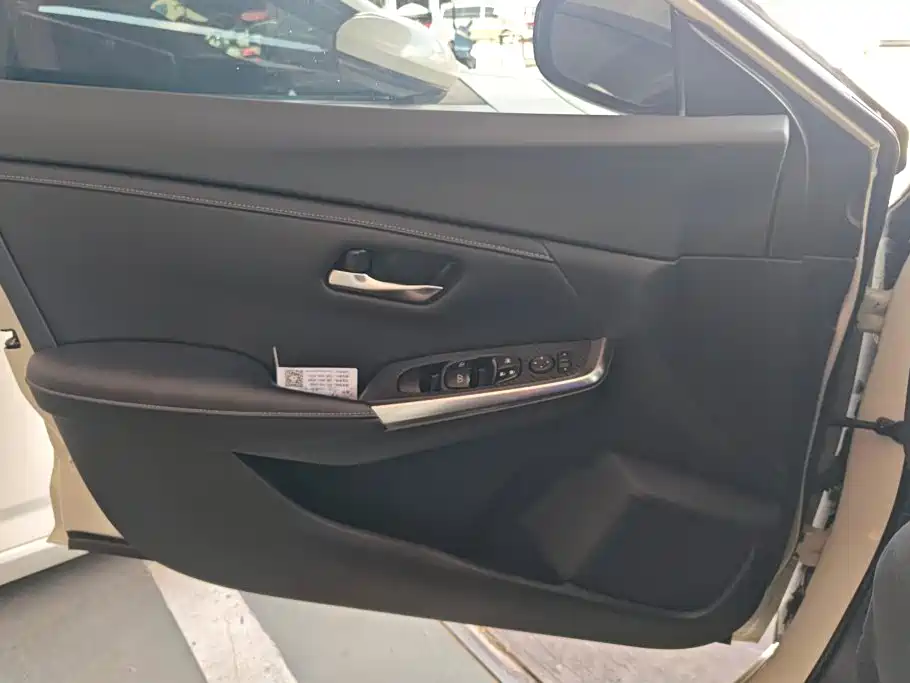 Nissan Sylphy — миниатюра 7