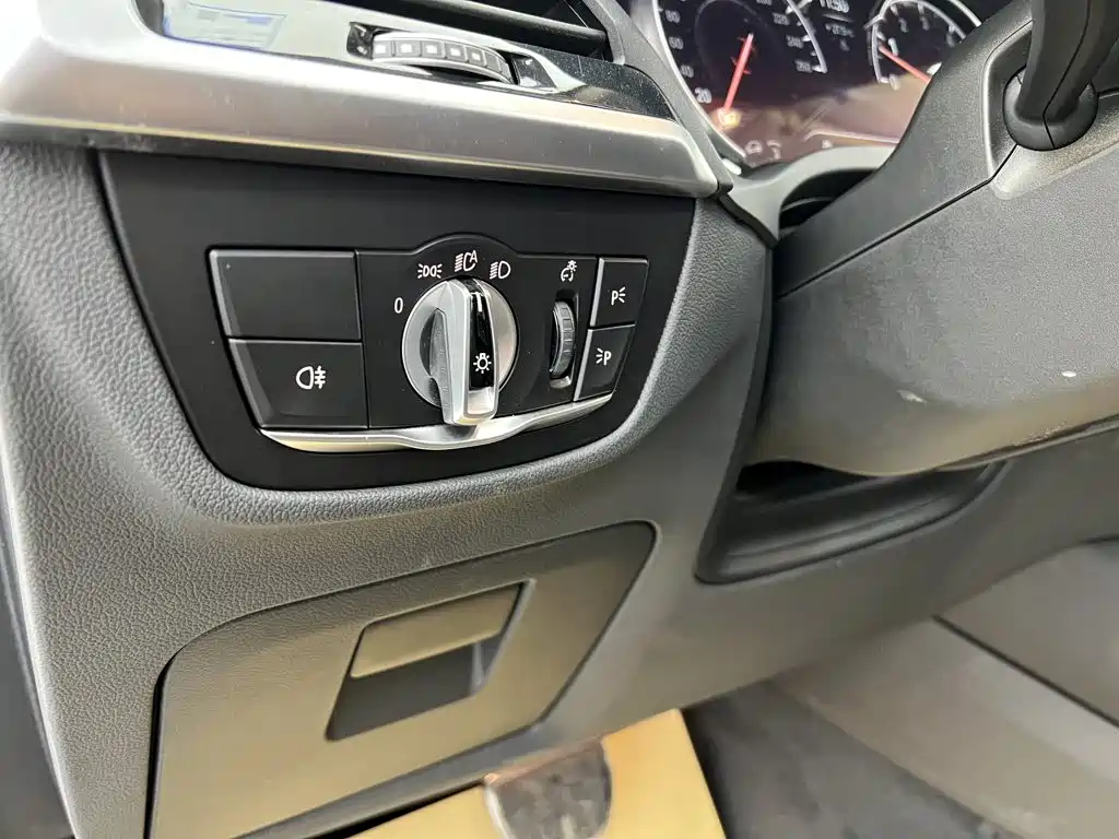 BMW X3 — миниатюра 24