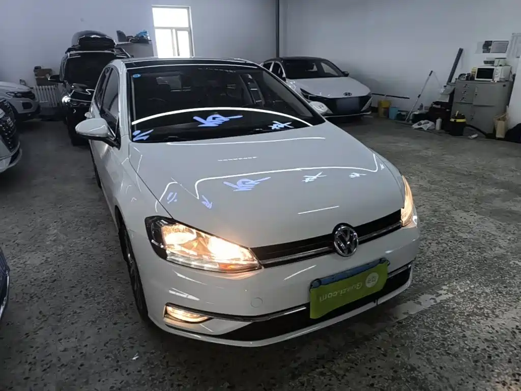 Volkswagen Golf 2018 230TSI AT Luxury