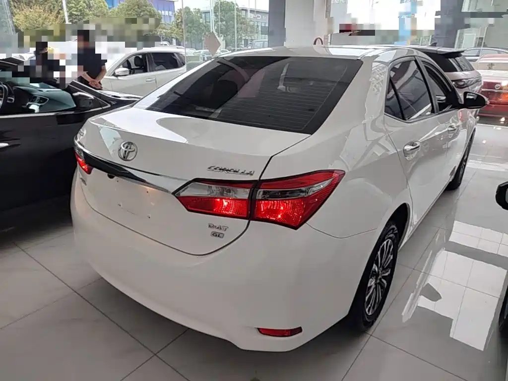 Toyota Corolla — миниатюра 7