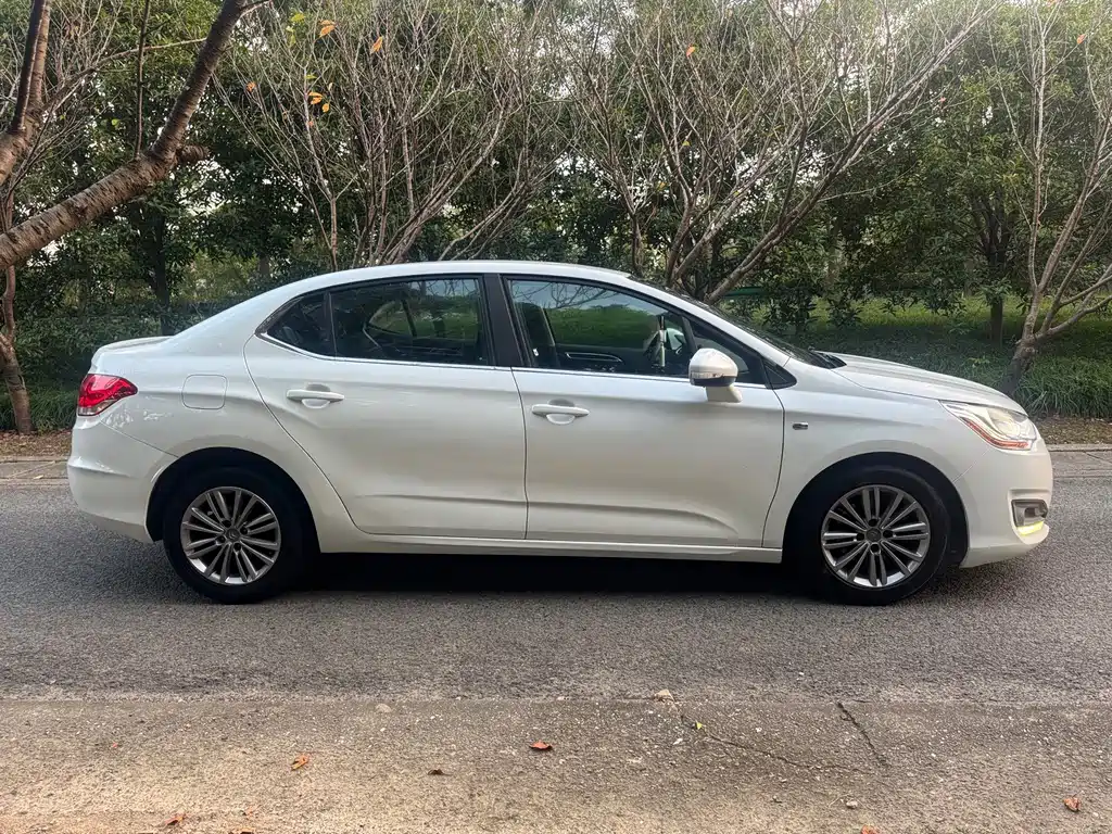 Citroen C4L — миниатюра 8