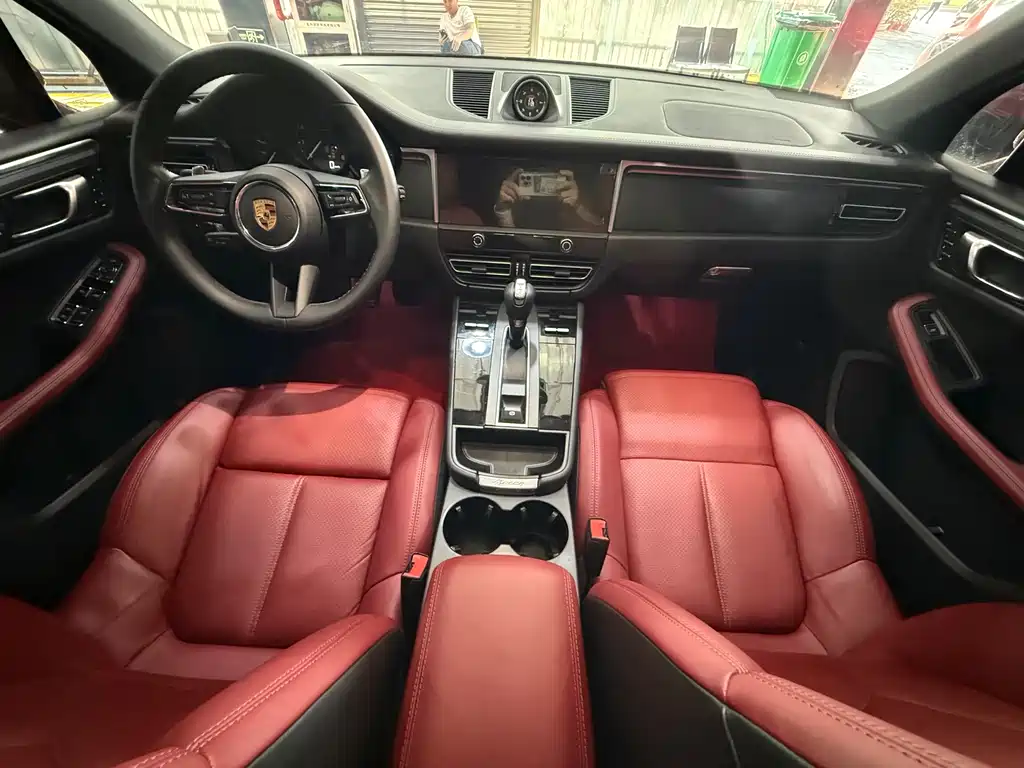 Porsche Macan — миниатюра 14
