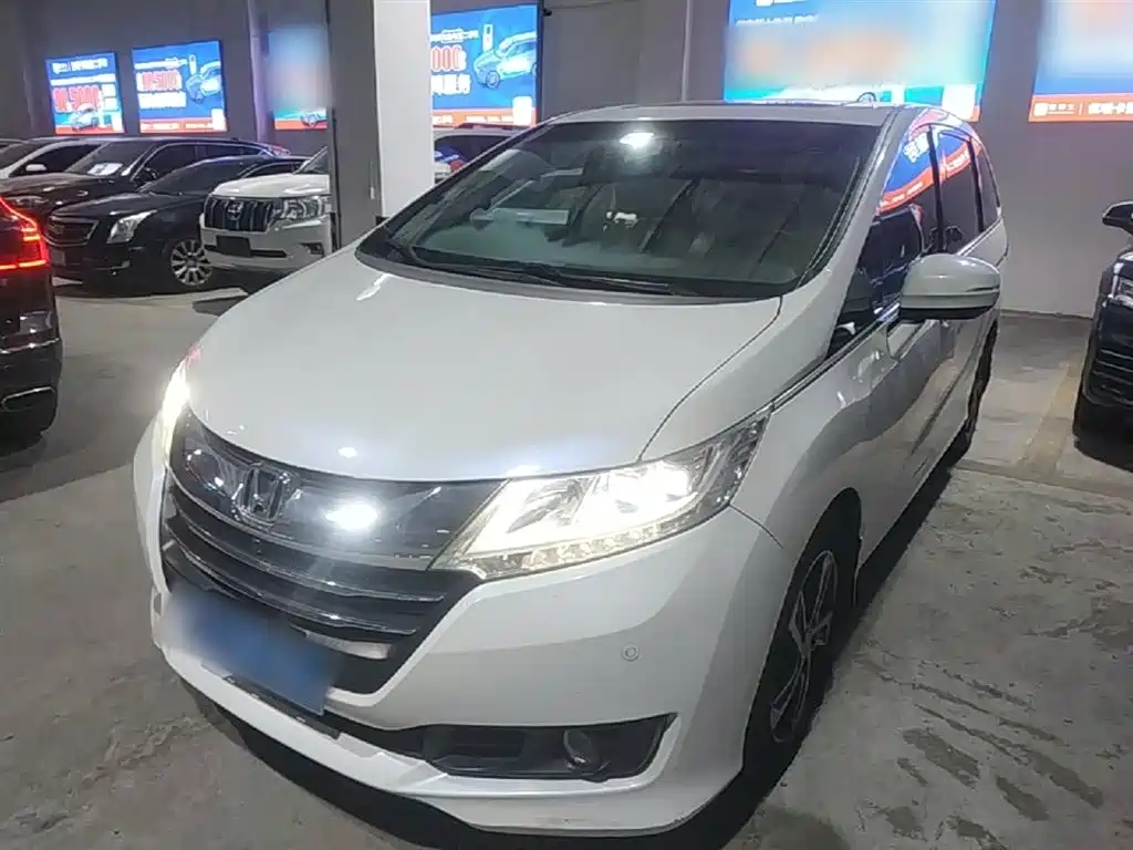 Купить Honda Odyssey