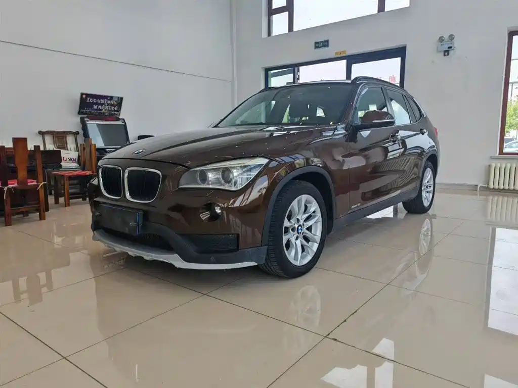 Купить BMW X1