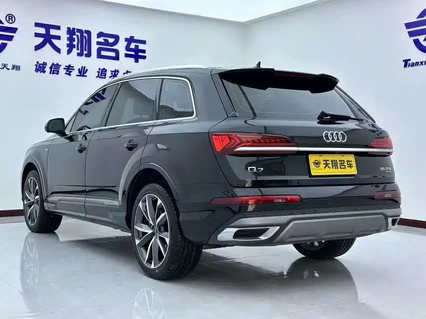 Audi Q7 2021 55 TFSI quattro S line Sport