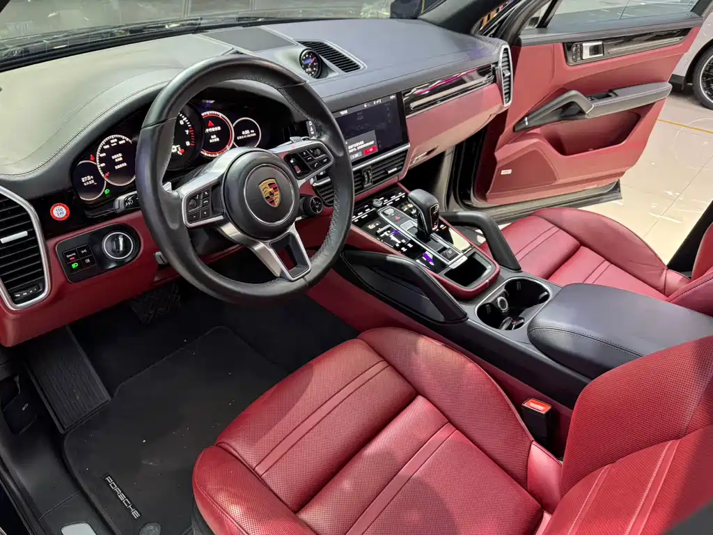 PORSCHE CAYENNE