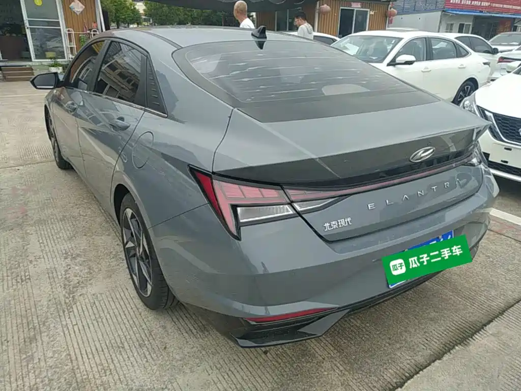 Hyundai Elantra — миниатюра 5