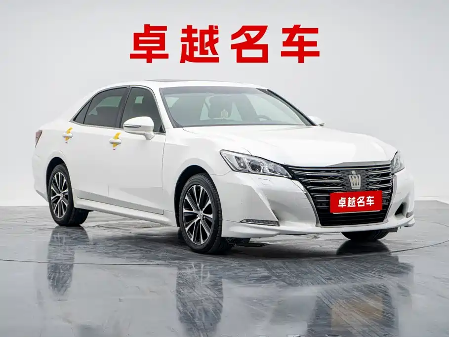 Toyota Crown — миниатюра 5