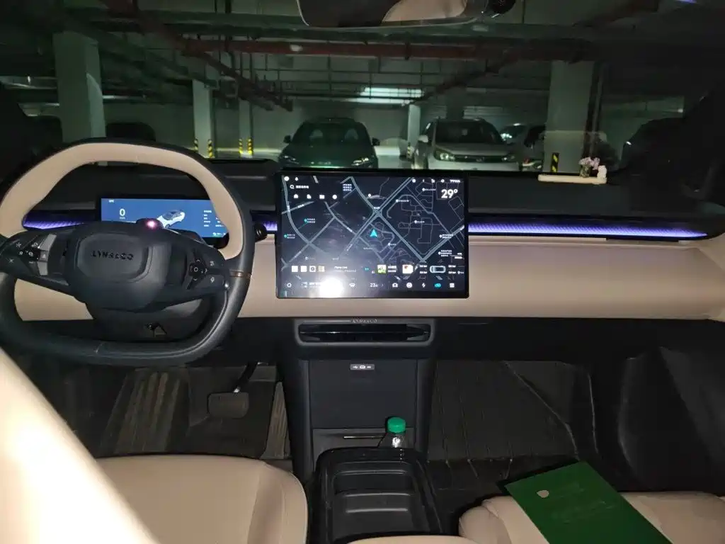 Lynk & Co Z20 — миниатюра 5
