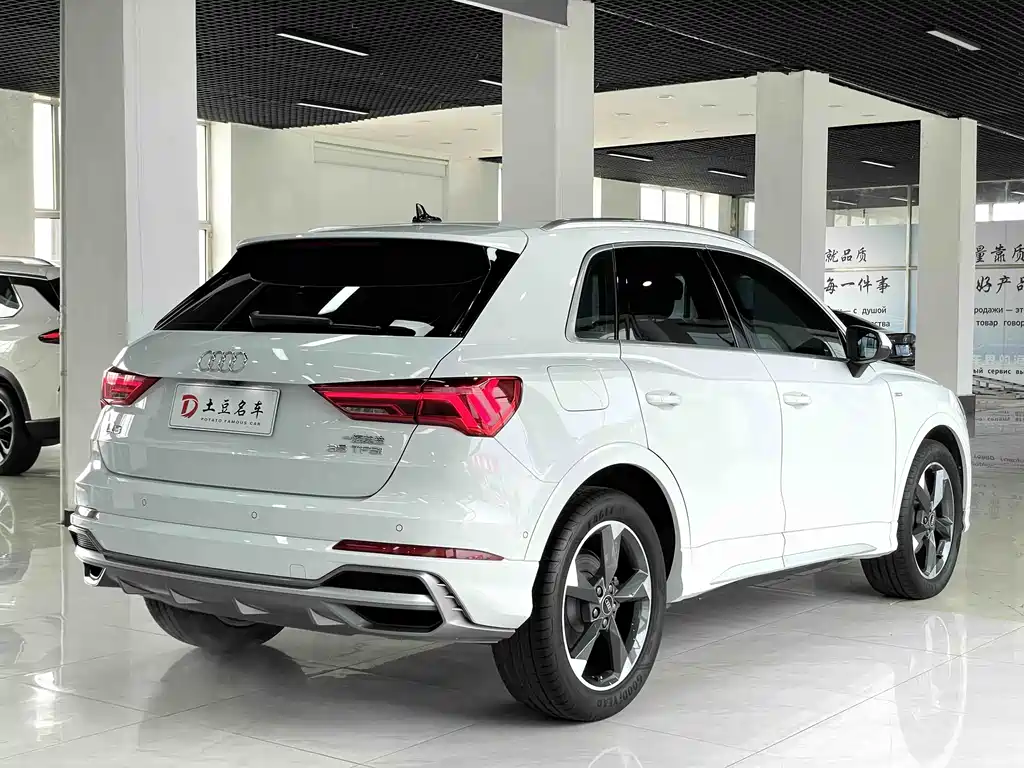 Audi Q3 2022 35 TFSI Fashion
