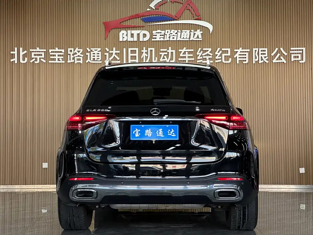 Mercedes-Benz GLE (Import) — миниатюра 5