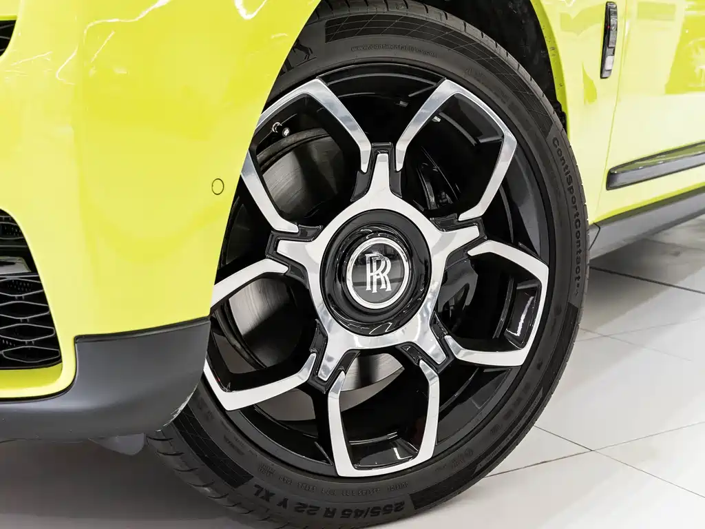 ROLLS-ROYCE CULLINAN