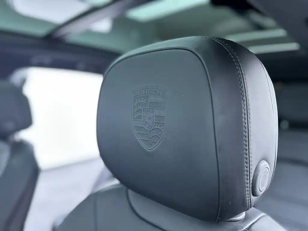 Porsche Cayenne — миниатюра 17