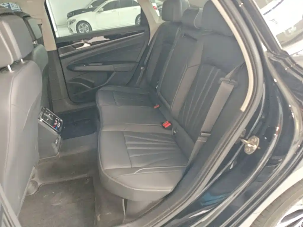 Volkswagen Passat — миниатюра 17