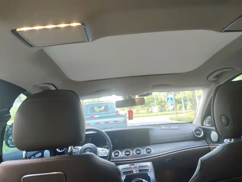 Mercedes-Benz E-Class — миниатюра 19