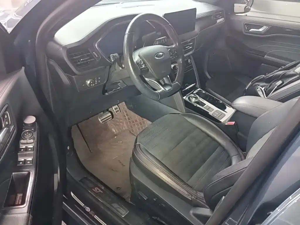 Ford Escape — миниатюра 16