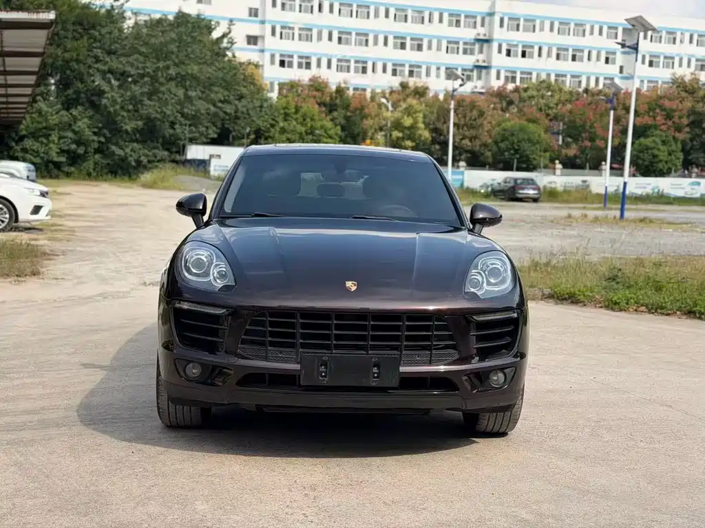 Porsche Macan — миниатюра 3