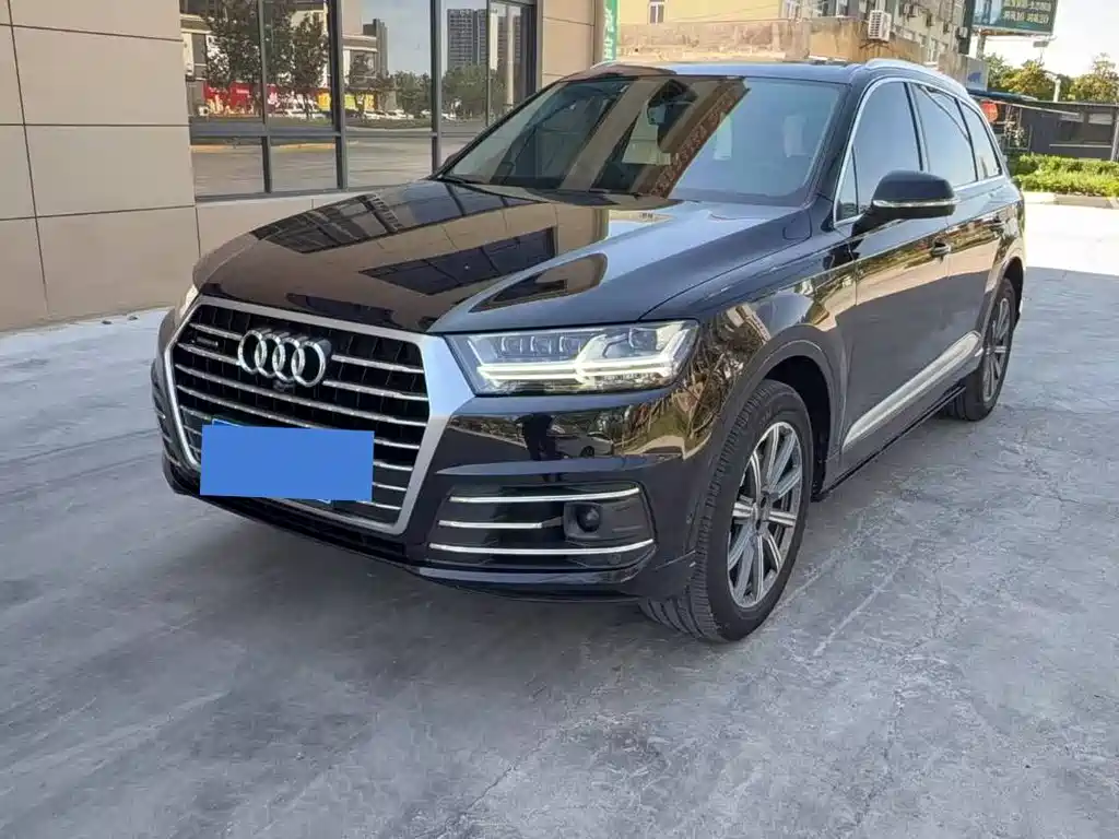 Купить Audi Q7