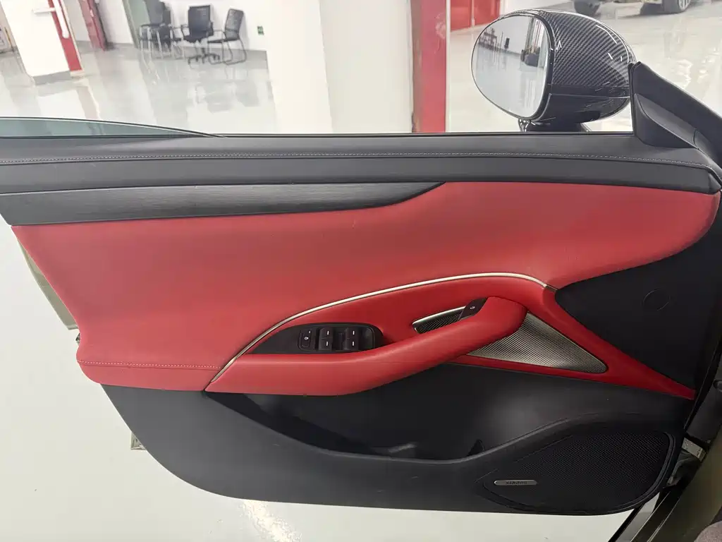 XIAOMI CAR XIAOMI SU7