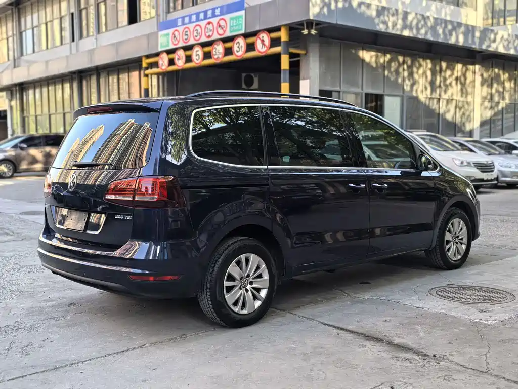 Volkswagen Xia 2016 280TSI 7 мест
