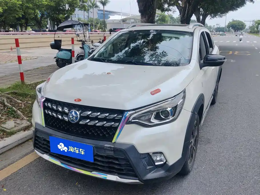 Купить Venucia T70