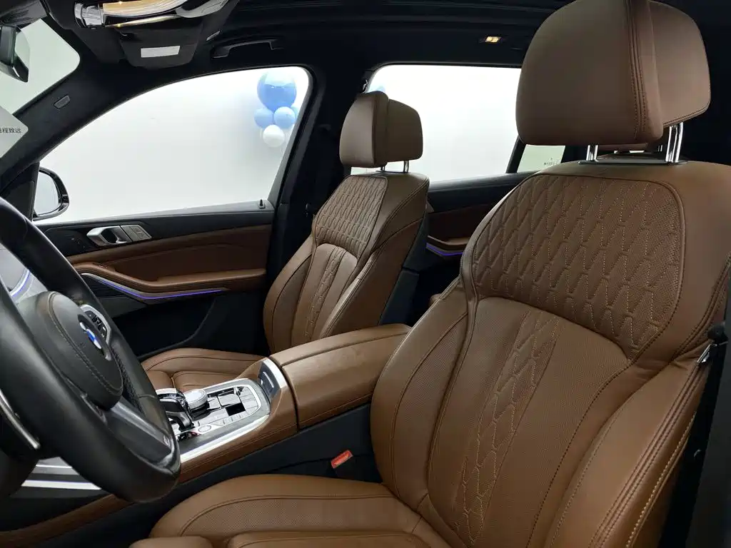 BMW X7 — миниатюра 29