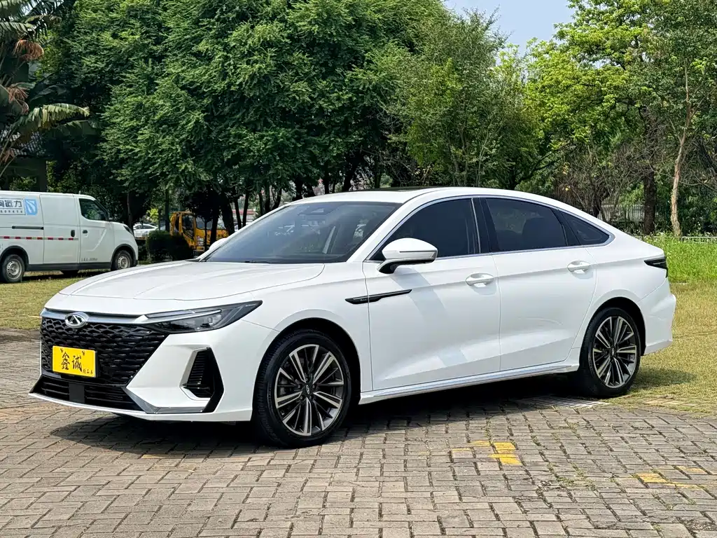 Chery Arrizo 8