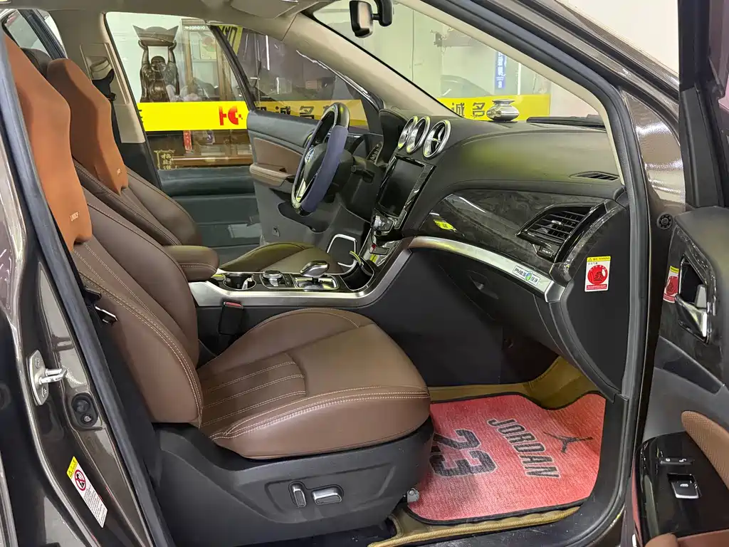 BYD Tang New Energy — миниатюра 10